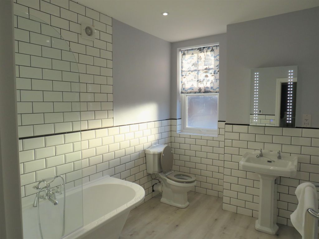 Property photo 3 of 9 View