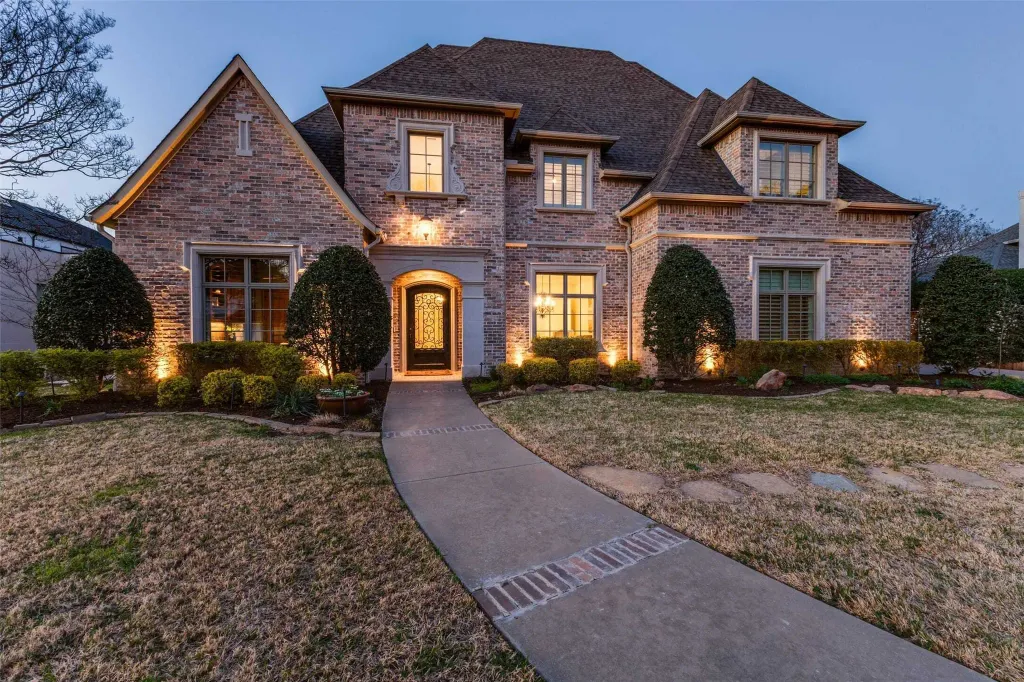 Property photo 1 of 31