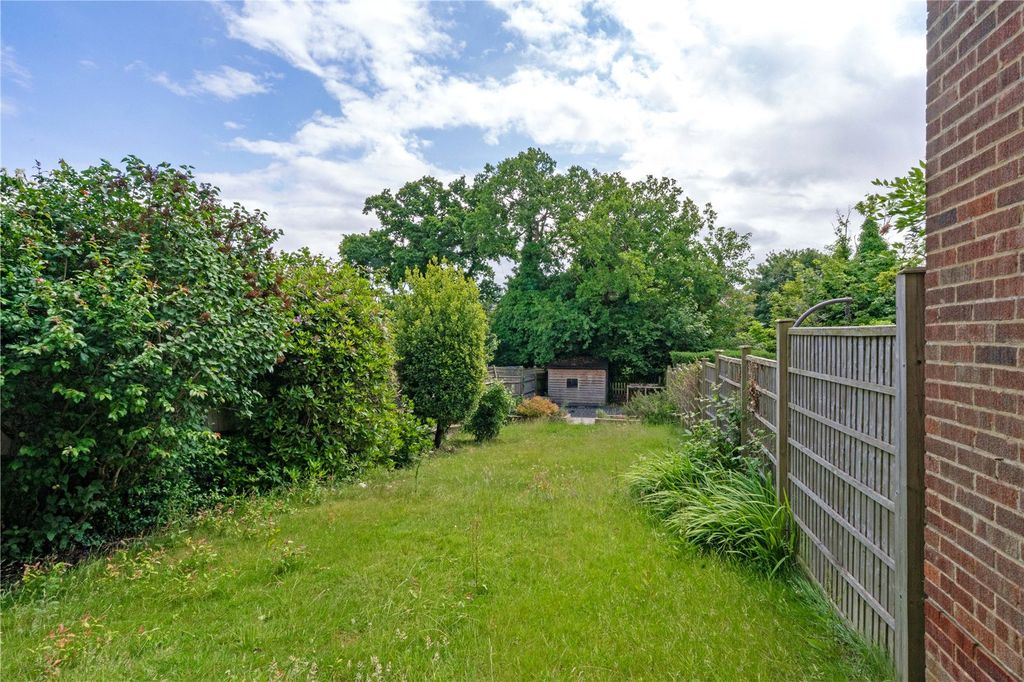 Property photo 2 of 15 Garden