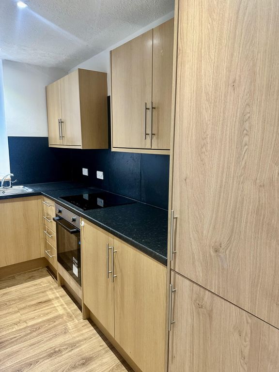 Property photo 2 of 10 63 Kitchen