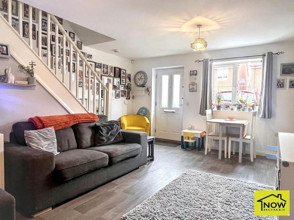 Property photo 2 of 8 Picture 2