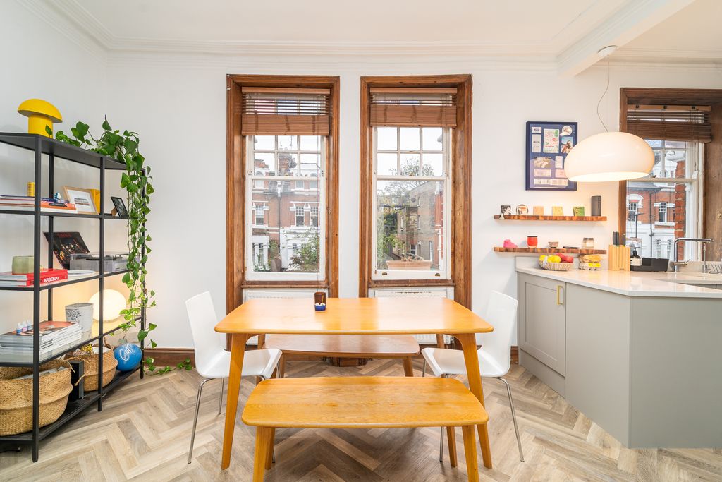 Property photo 1 of 12 Ndb04210-Edit