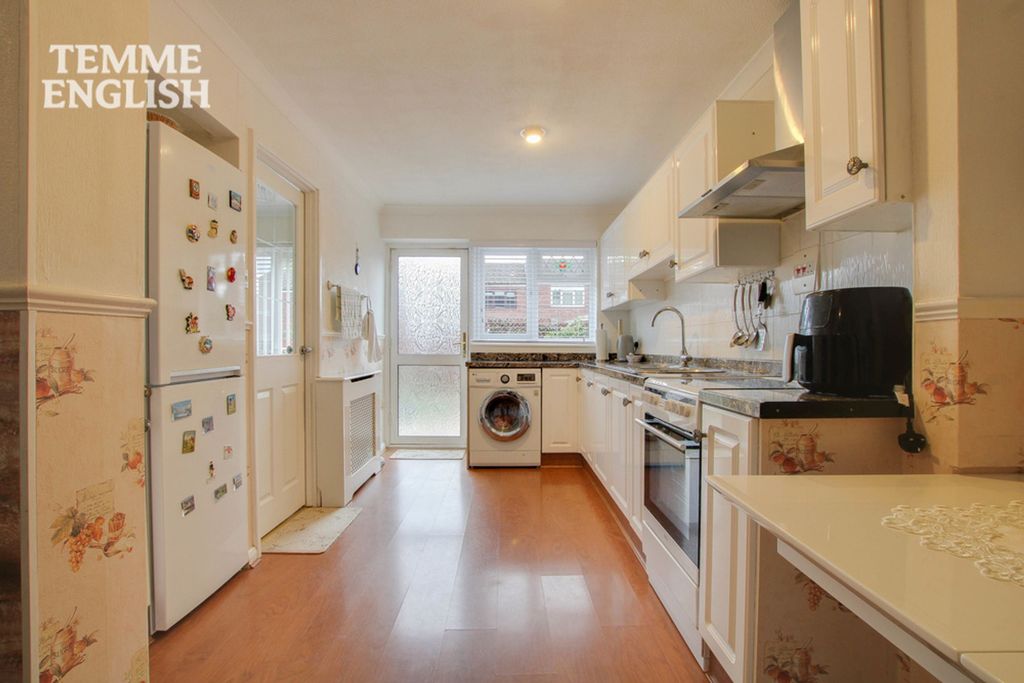 Property photo 3 of 23