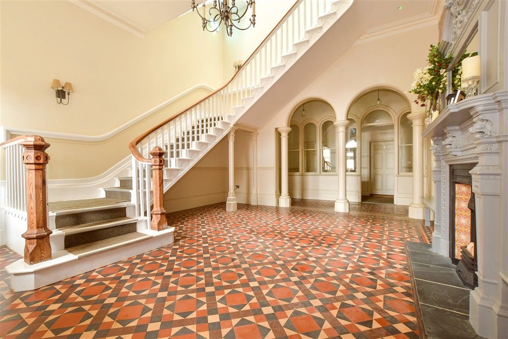 Property photo 3 of 11 Internal Feature