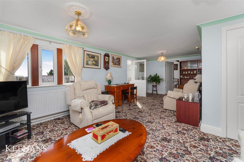 Property photo 2 of 61 2.Jpg