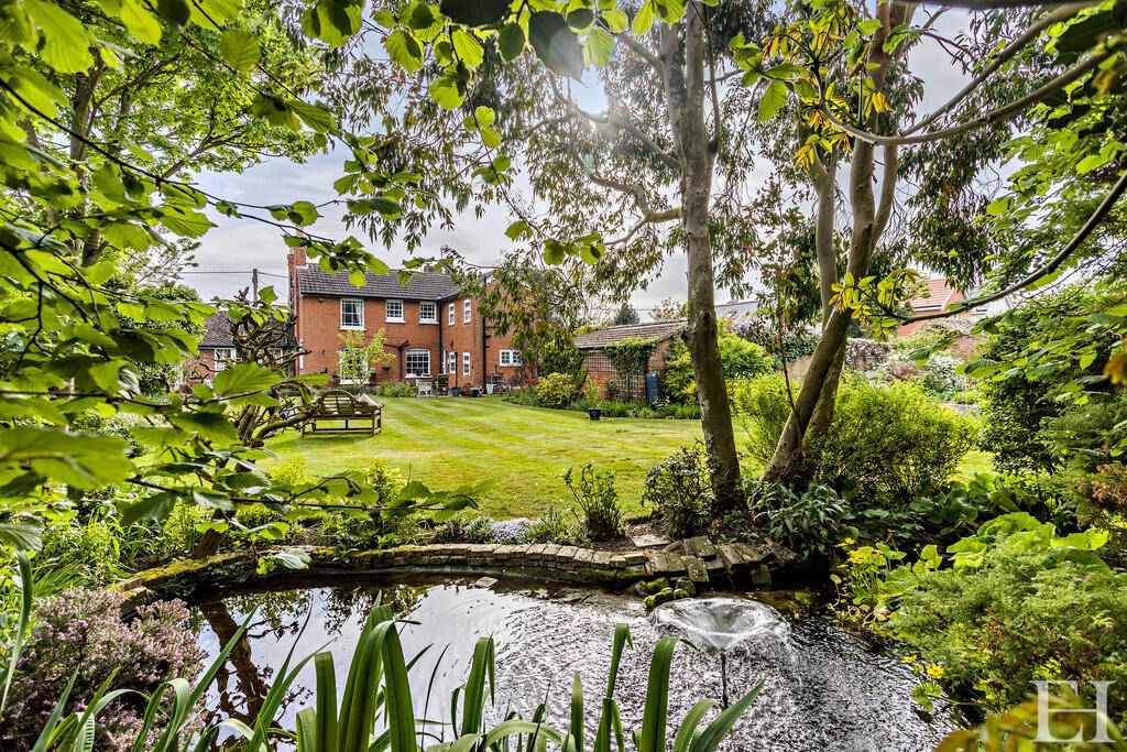 Property photo 2 of 37 4418091