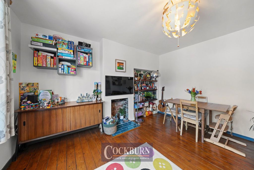 Property photo 3 of 14