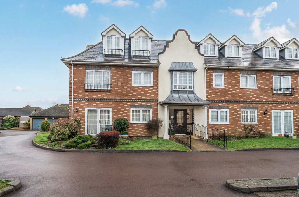 Property photo 1 of 10 1408177-2-6983079...