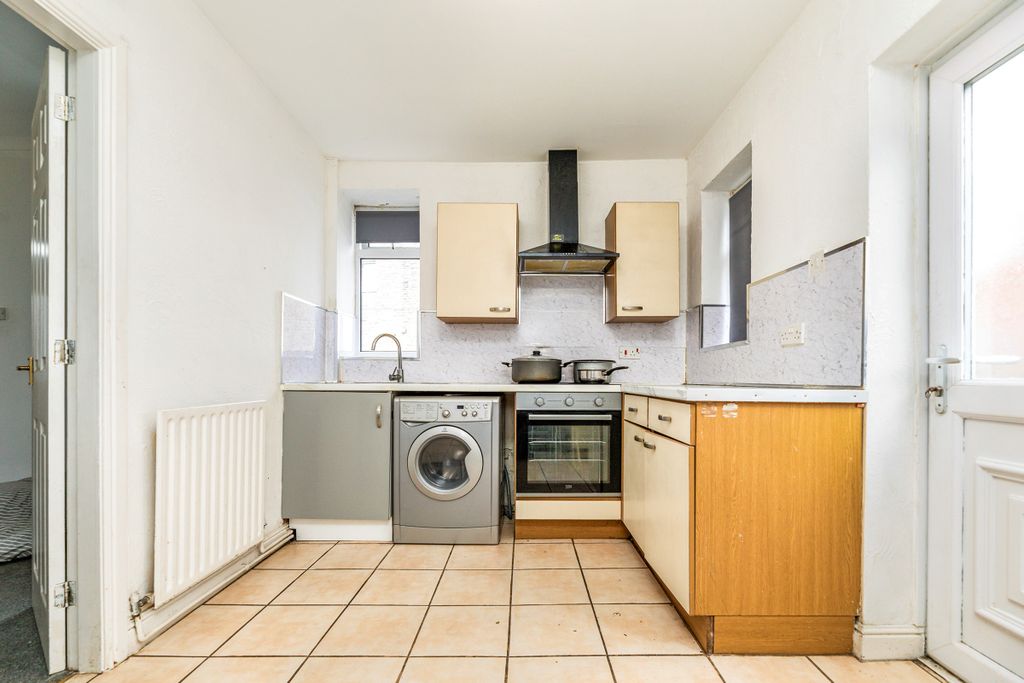 Property photo 3 of 20 29c0B885-1A9B-F111-B8dc-7Ced8d6B4873