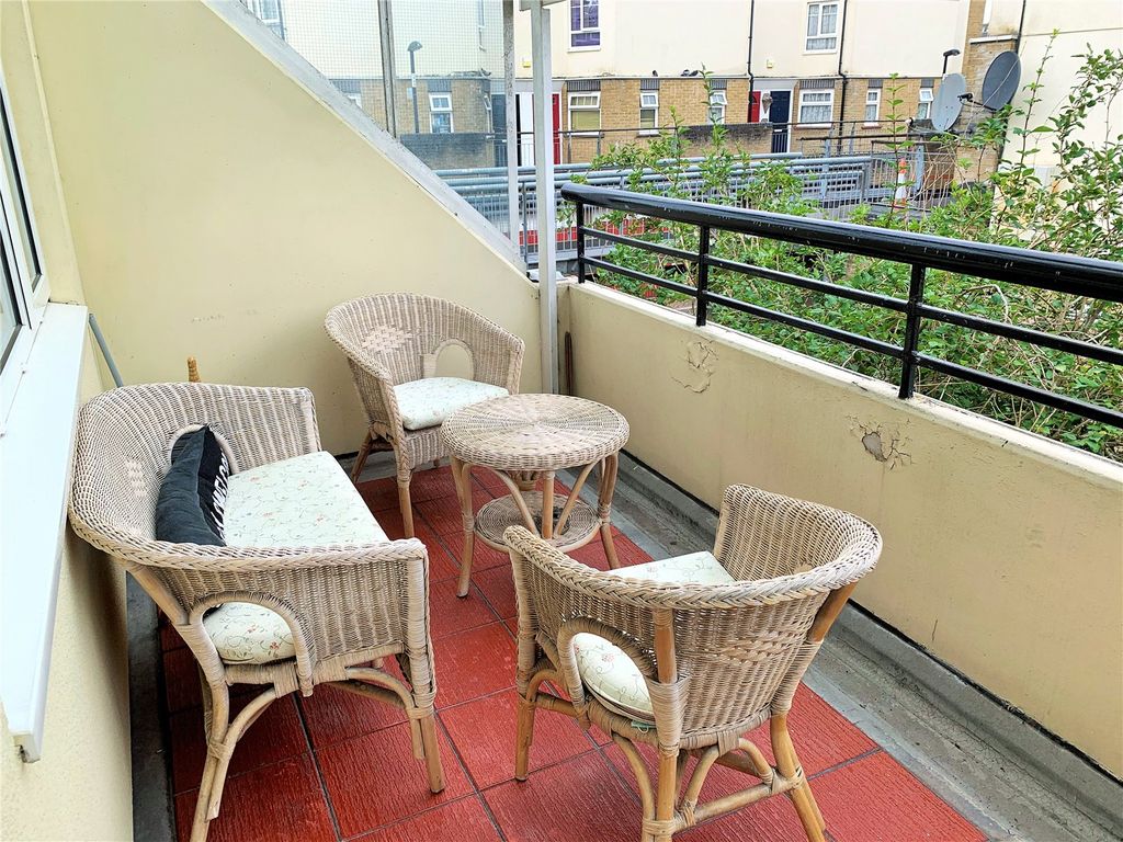 Property photo 3 of 15 Picture No. 05