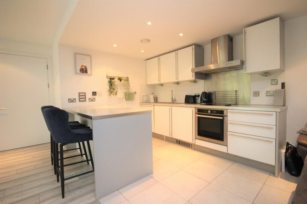 Property photo 3 of 5 261341_P147065_Img_06_0000