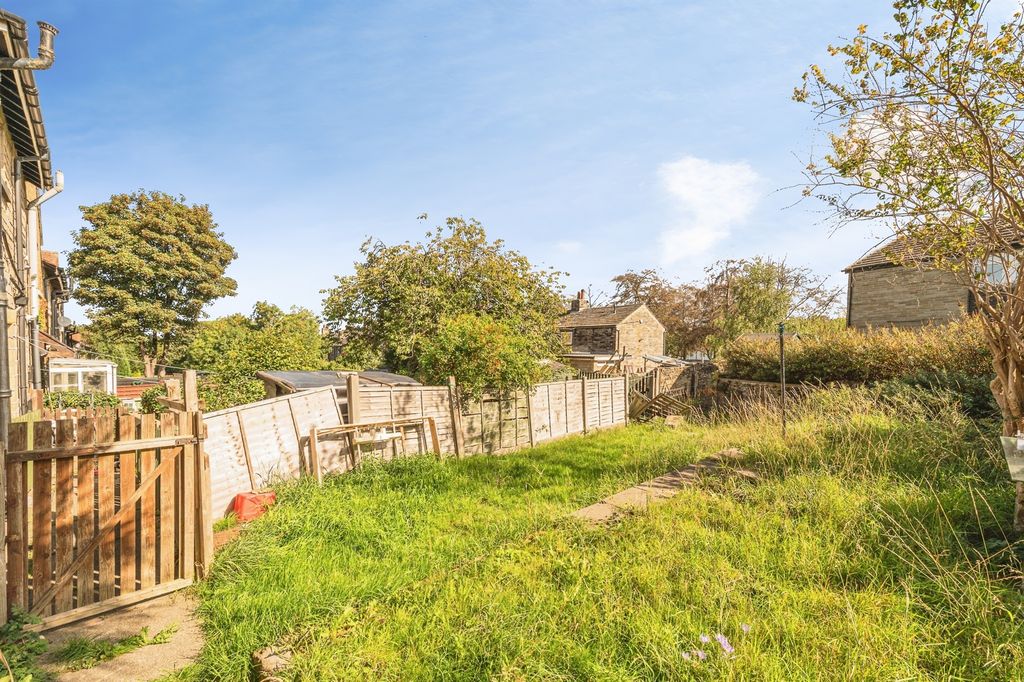 Property photo 3 of 10