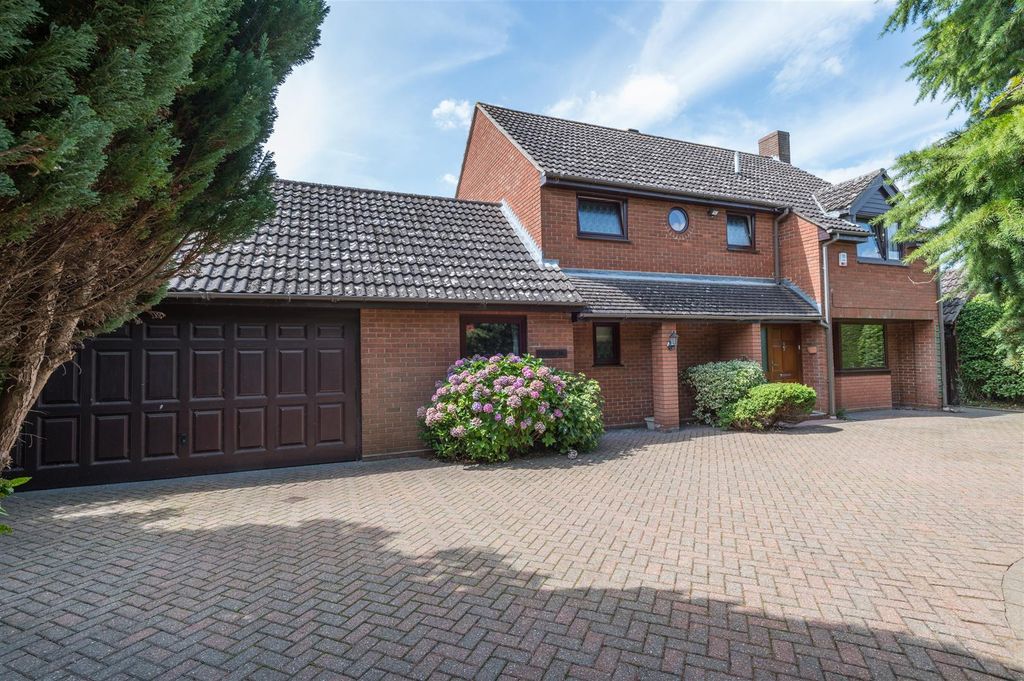 Property photo 1 of 22