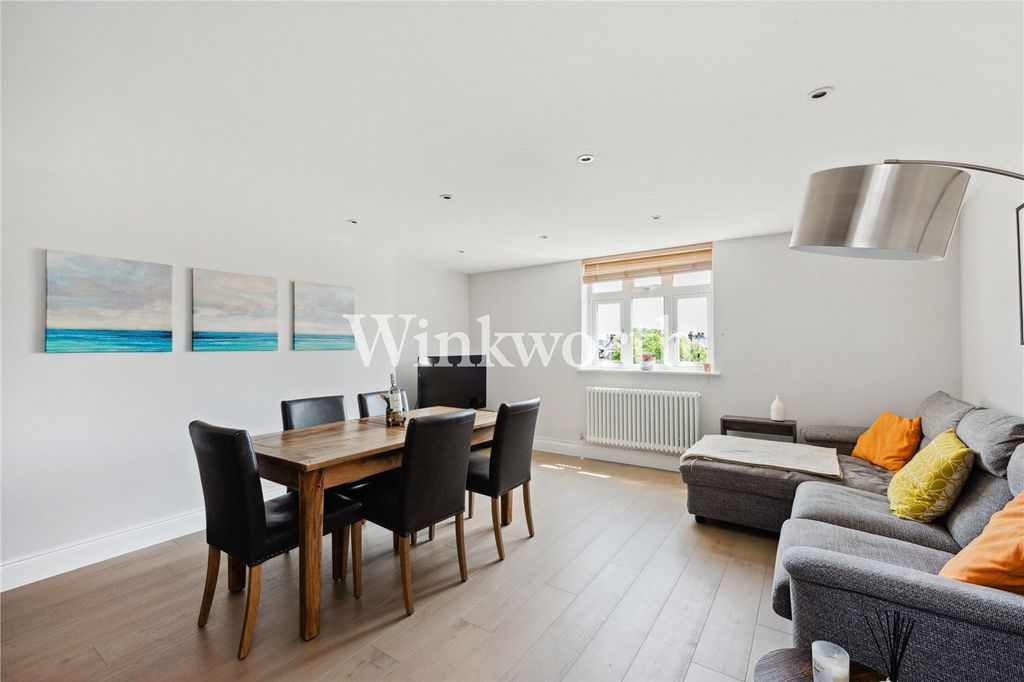 Property photo 2 of 18 Picture No. 06