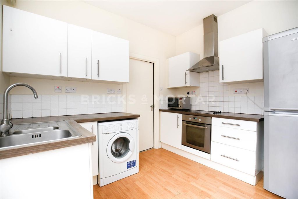 Property photo 3 of 9 Tqxaljlcduarnykgnphfww.Jpg