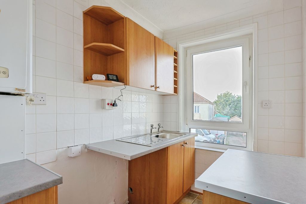 Property photo 3 of 16 Photo