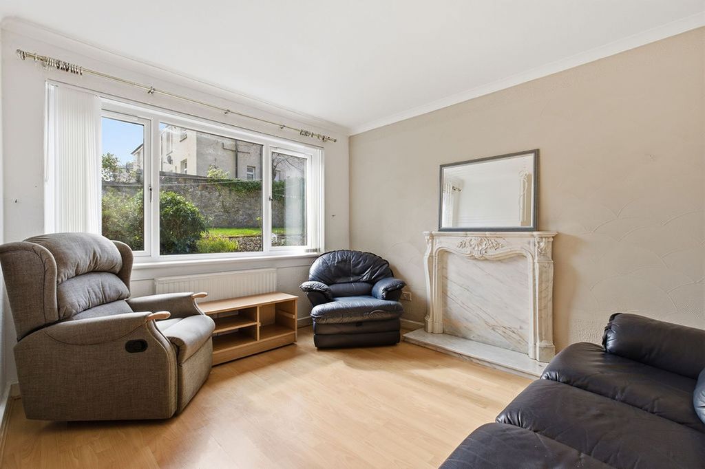 Property photo 2 of 22