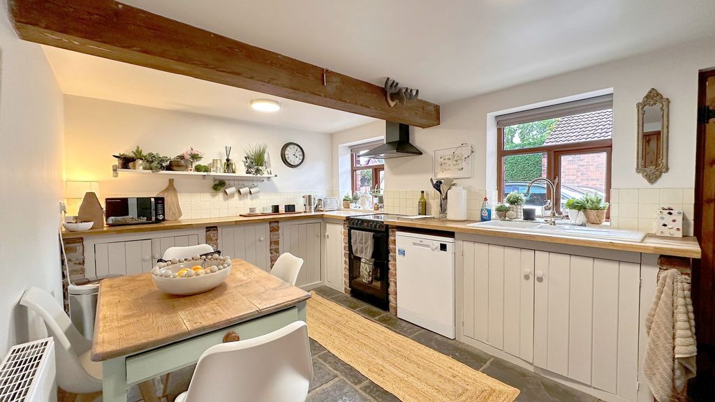 Property photo 2 of 27 Kitchen Dining