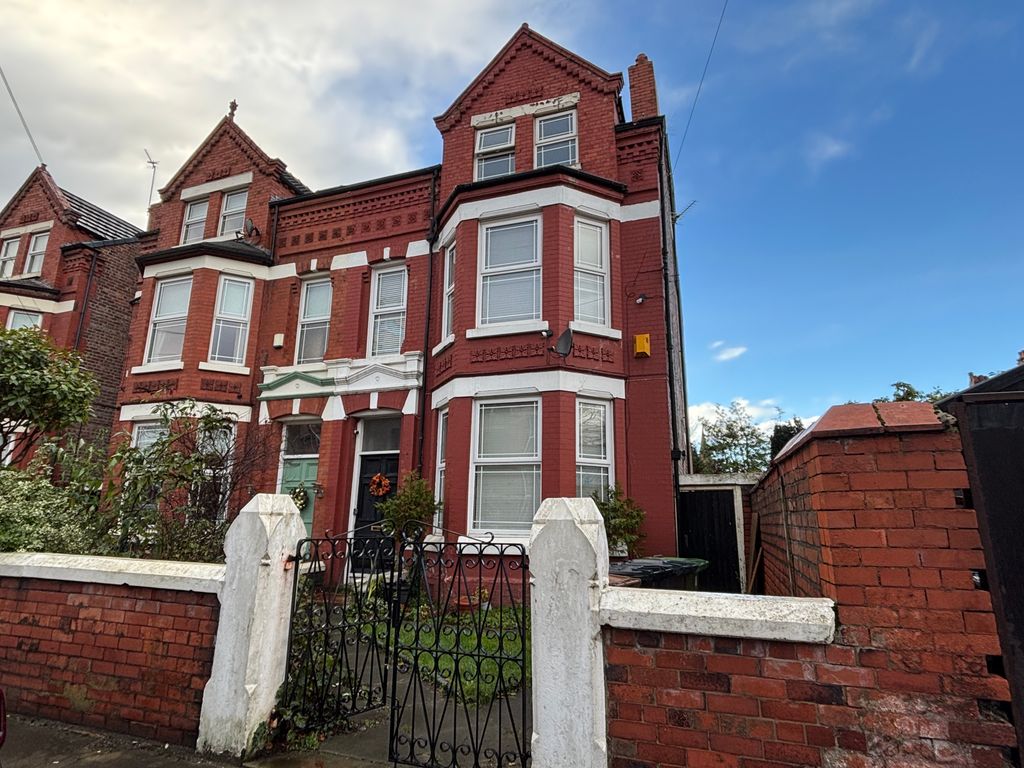 Property photo 1 of 40