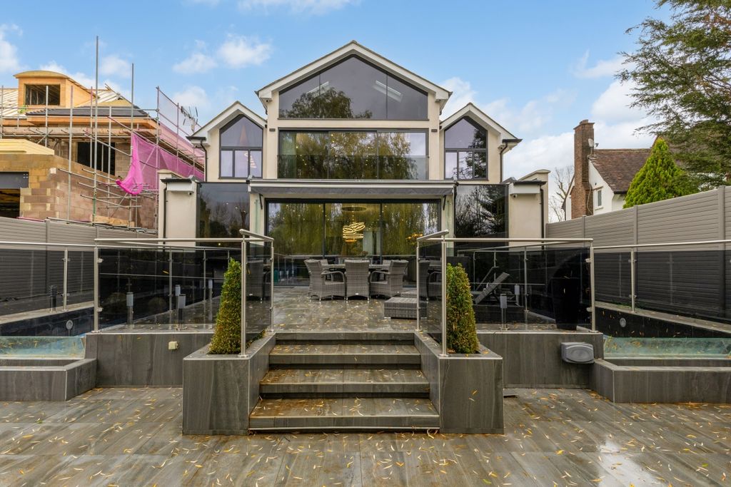 Additional image 33 of 5 bed detached house to rentWaggon Road, Barnet EN4