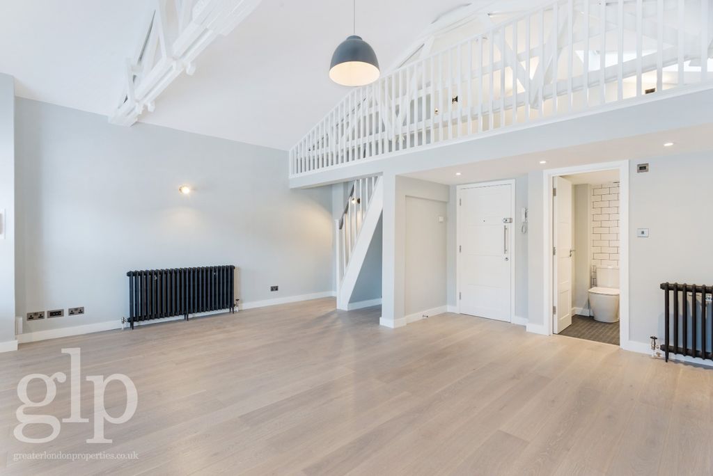 Property photo 2 of 11 958734