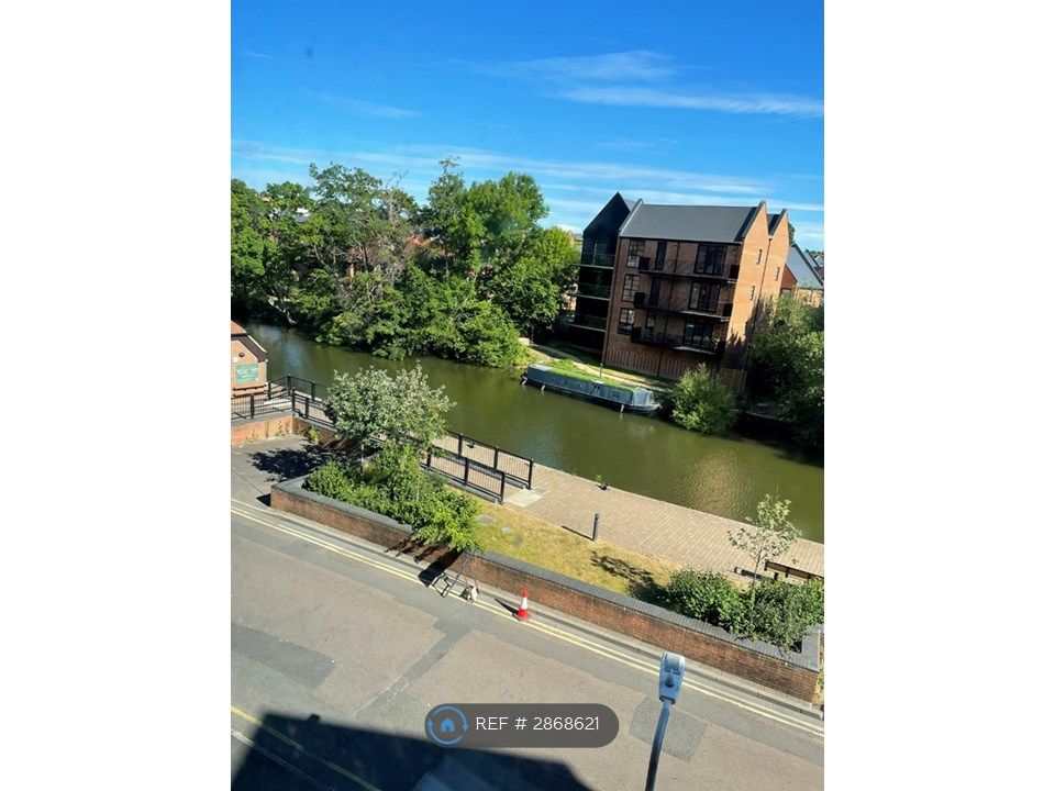 Property photo 2 of 8