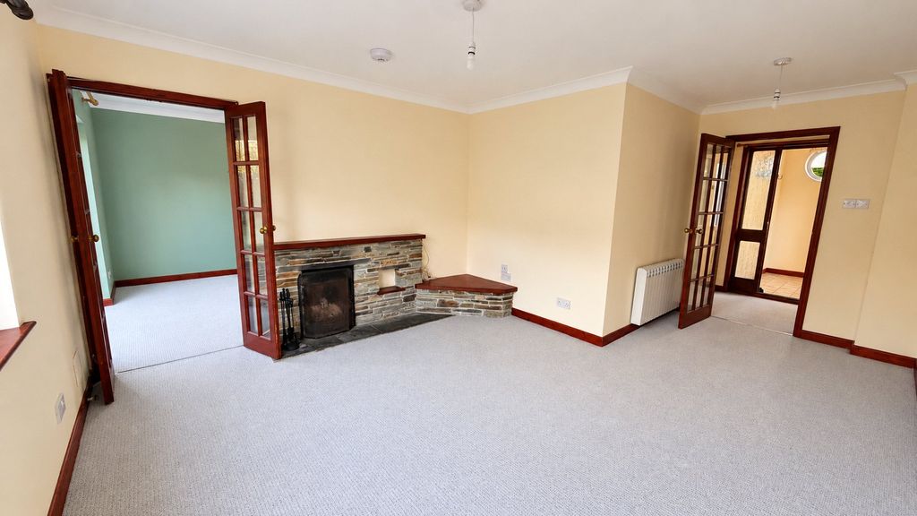 Property photo 2 of 12 Picture No. 30