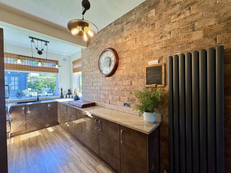 Property photo 3 of 15 Photo 8