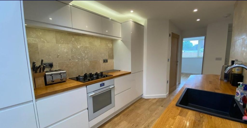 Property photo 2 of 8 Kitchen