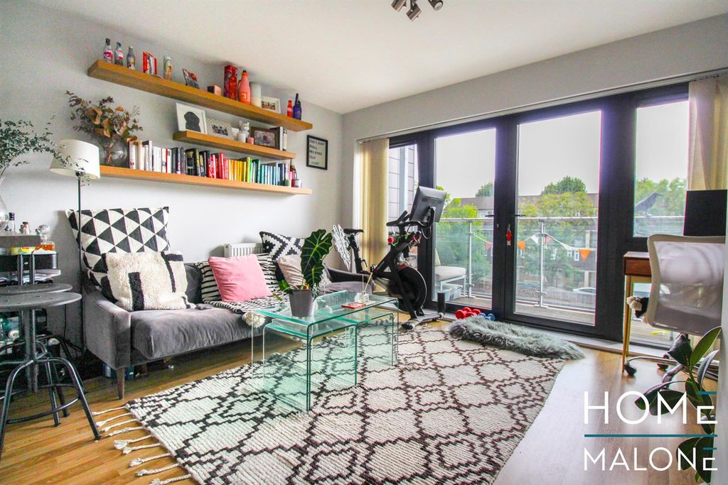 Property photo 3 of 26