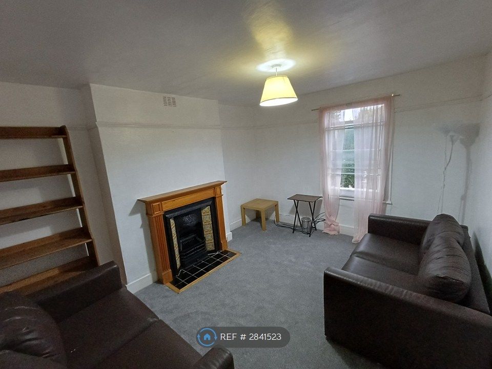 Property photo 1 of 3