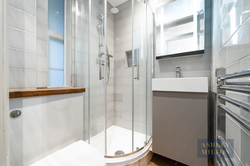 Property photo 3 of 18 Photo 9