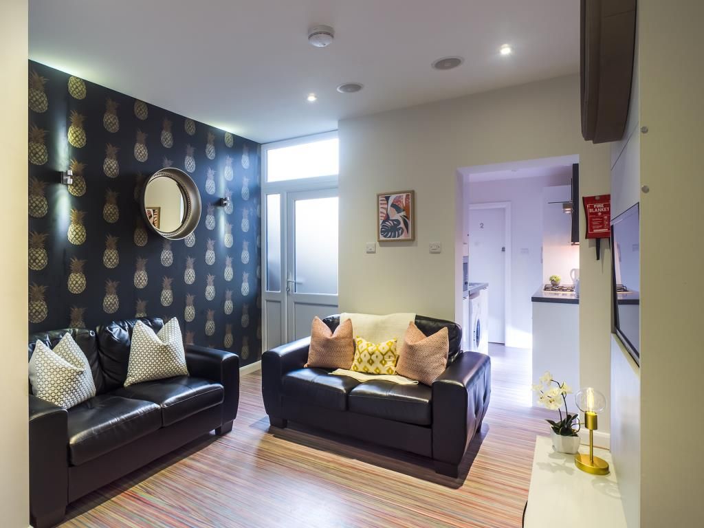 Property photo 1 of 6 Photo 0