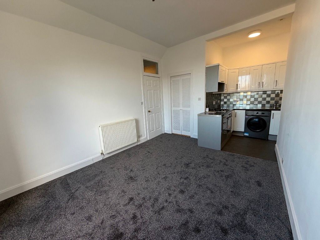Property photo 3 of 14 Photo 3