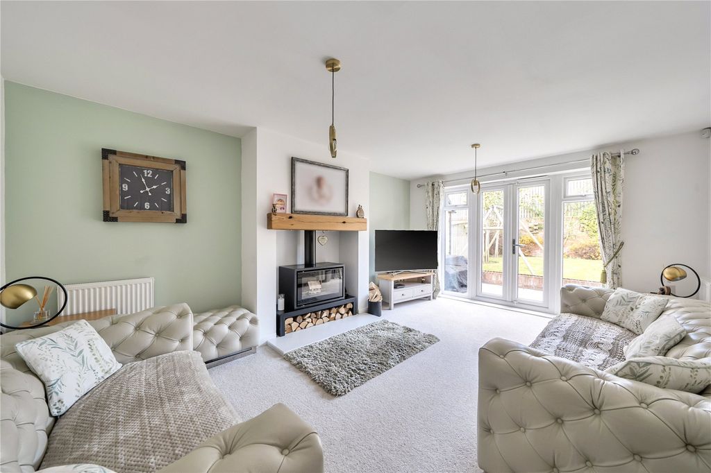 Property photo 3 of 30 Picture No. 18