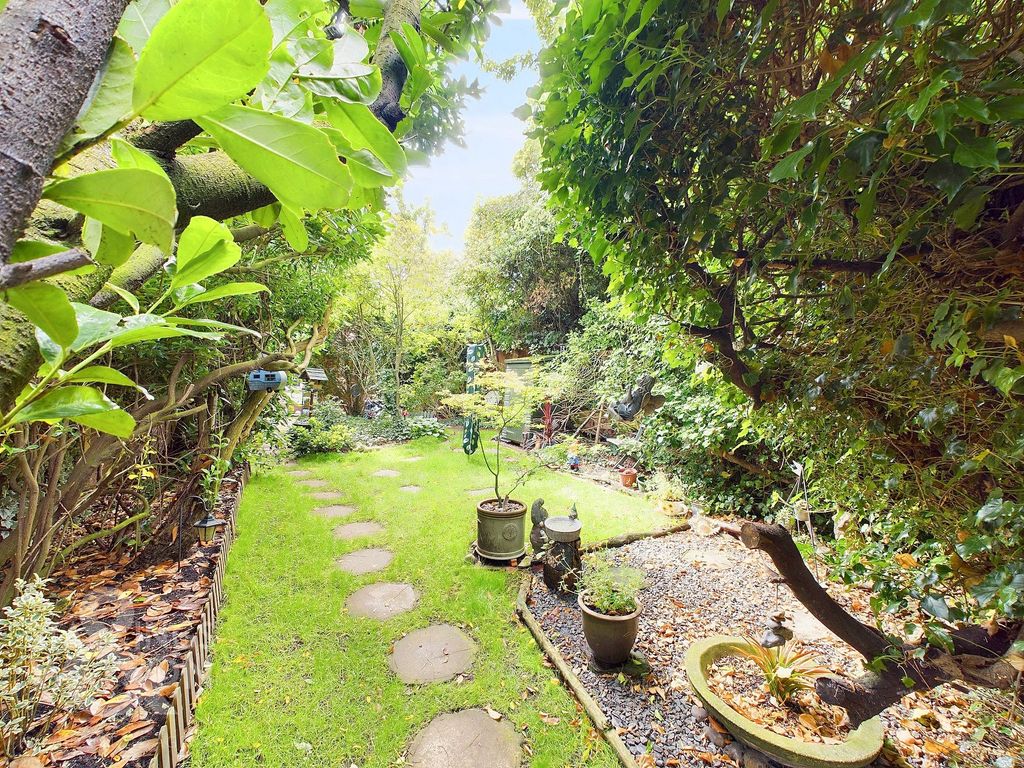 Property photo 1 of 23