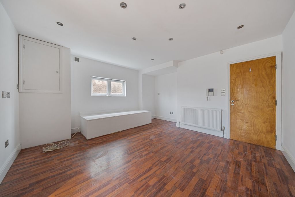 Property photo 3 of 17 1230744 (12)