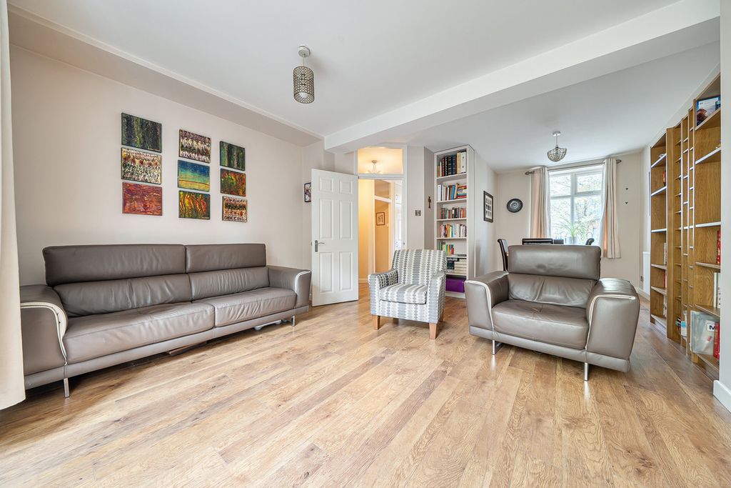 Property photo 3 of 15