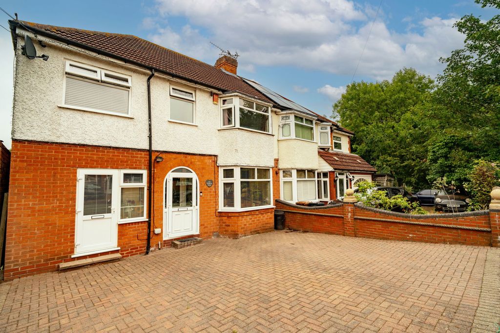 Property photo 1 of 26