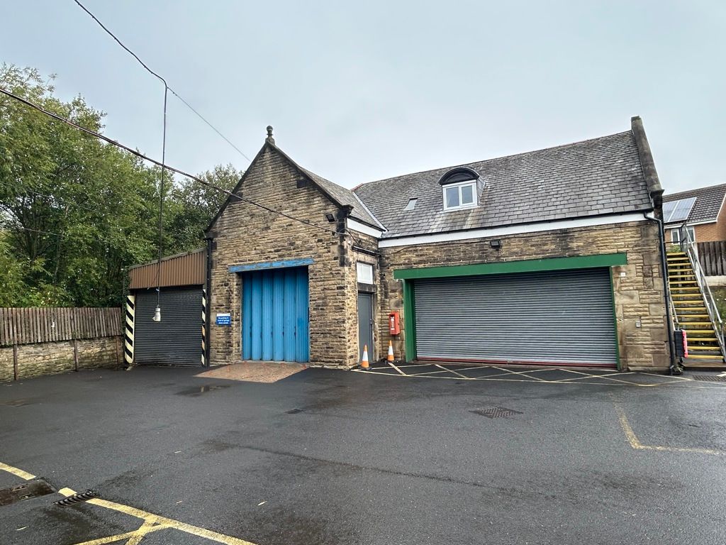 Property photo 2 of 6 Photo 4