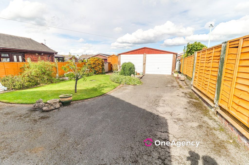 Property photo 3 of 14