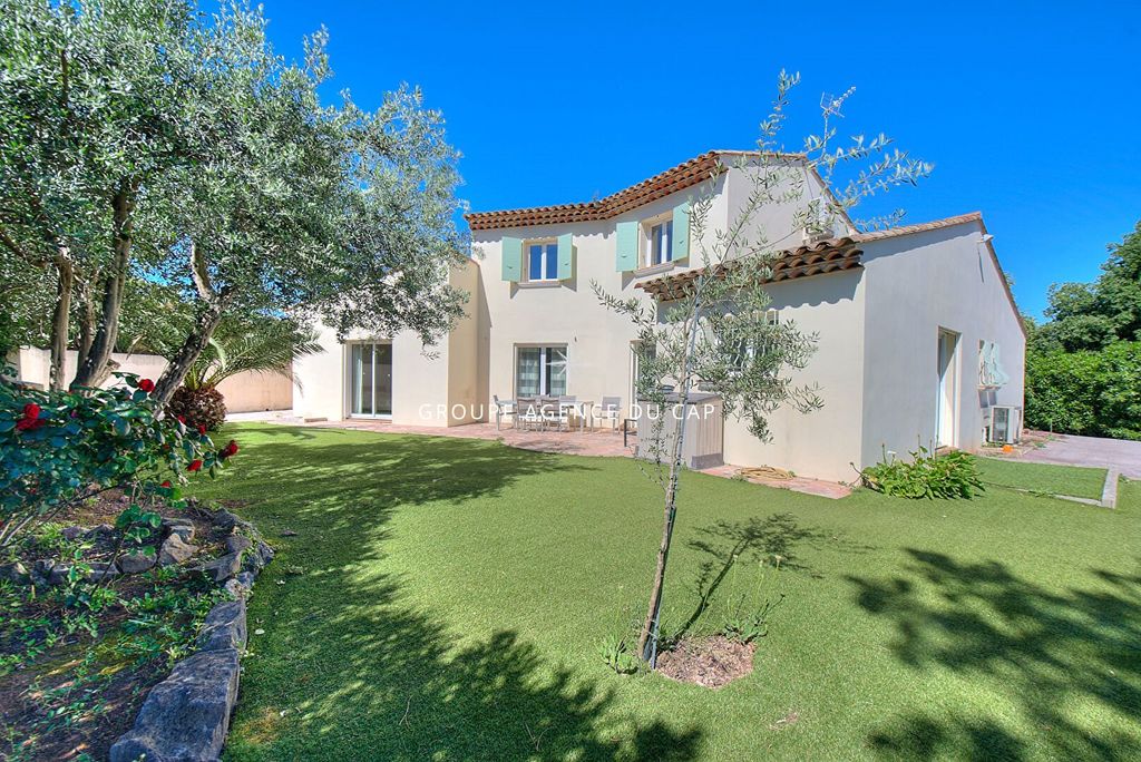Property photo 1 of 17 Villa 5 Rooms 163 M2 Close To Shops Saint-Raphaël