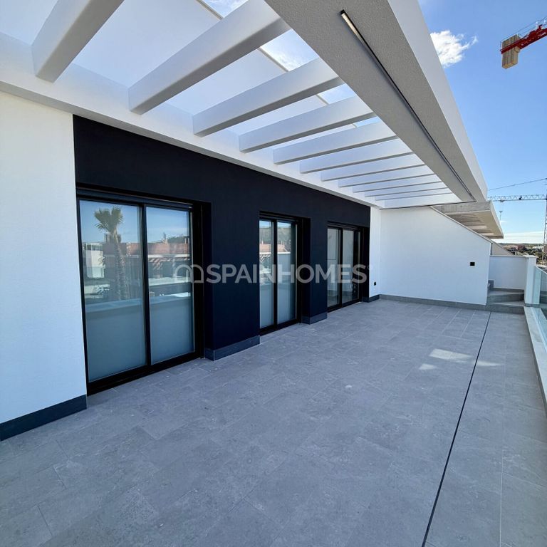 Property photo 2 of 32