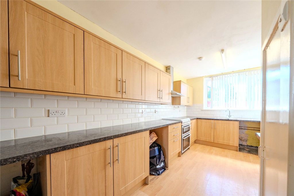 Property photo 2 of 14 Picture No. 06