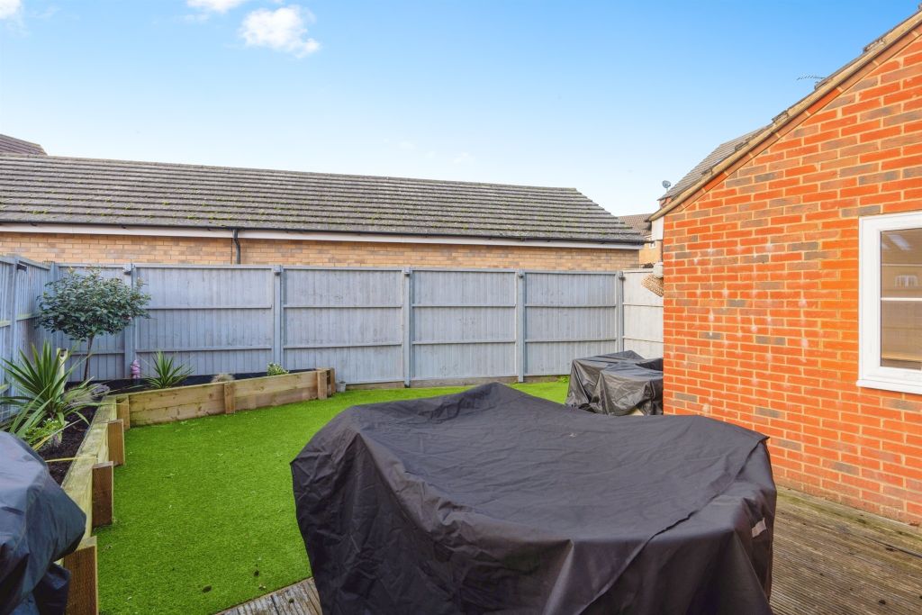 Property photo 2 of 20