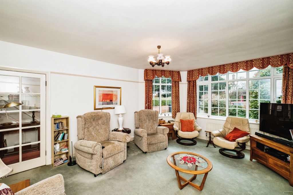 Property photo 2 of 17