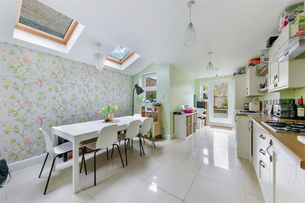 Property photo 3 of 11 9.Jpg