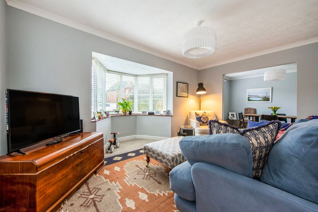 Property photo 2 of 22