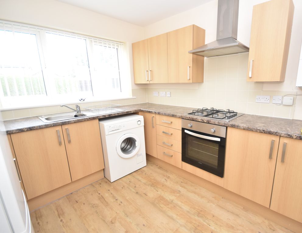 Property photo 2 of 13 Kitchen