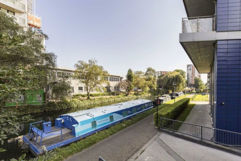 Property photo 2 of 3